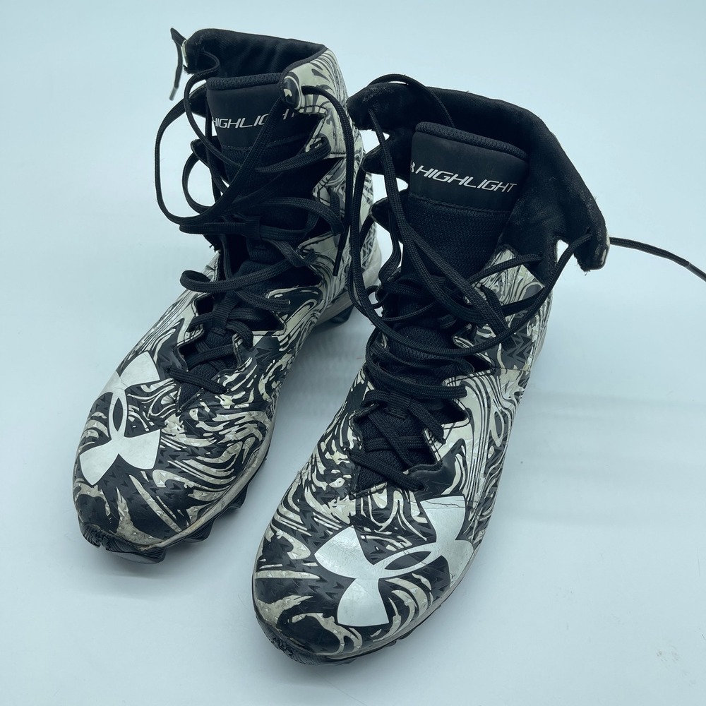Under Armour Highlight Football Cleats Molded Black White Swirl Mens Size 8
